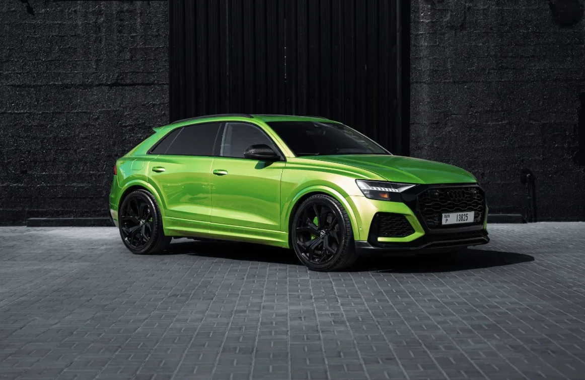 Audi RSQ8